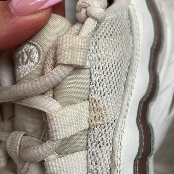 Nike Climax Sneakers - Picture 3 of 3